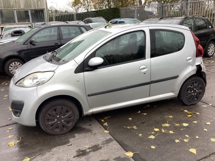 Peugeot 107 1.0 12V Sloopvoertuig (2012, Grijs)