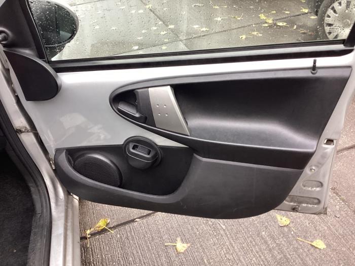 Peugeot 107 1.0 12V Sloopvoertuig (2012, Grijs)