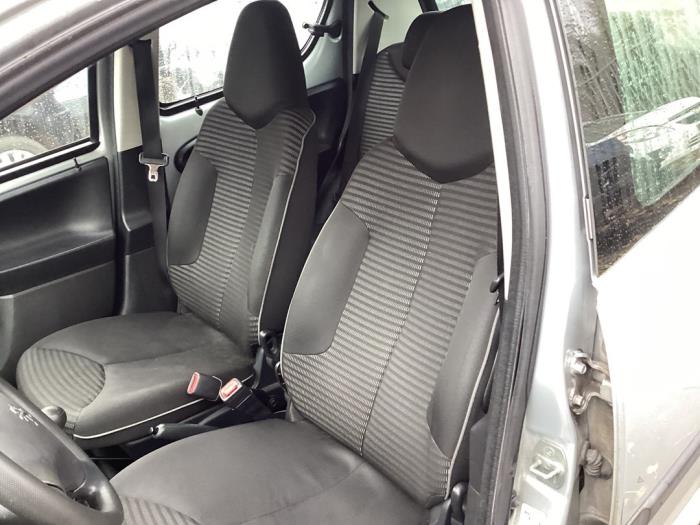 Peugeot 107 1.0 12V Sloopvoertuig (2012, Grijs)