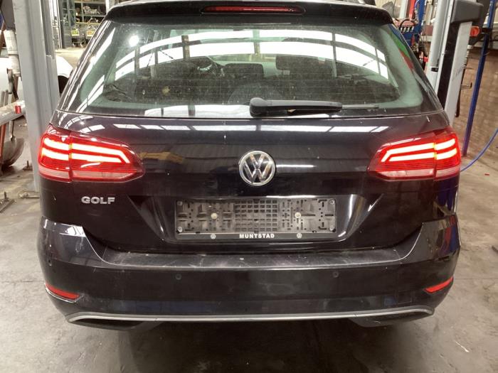 Volkswagen Golf VII Variant 1.0 TSI 12V BlueMotion Technology Sloopvoertuig (2020, Zwart)