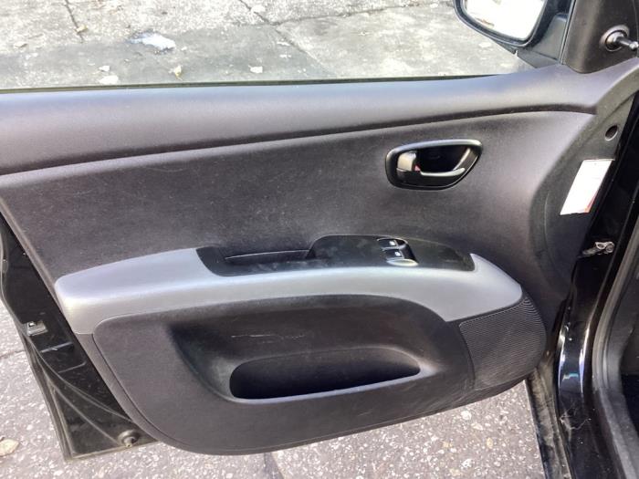 Hyundai i10 1.2i 16V Sloopvoertuig (2009, Zwart)