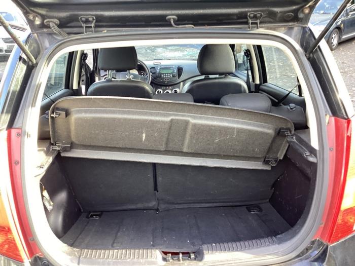 Hyundai i10 1.2i 16V Sloopvoertuig (2009, Zwart)