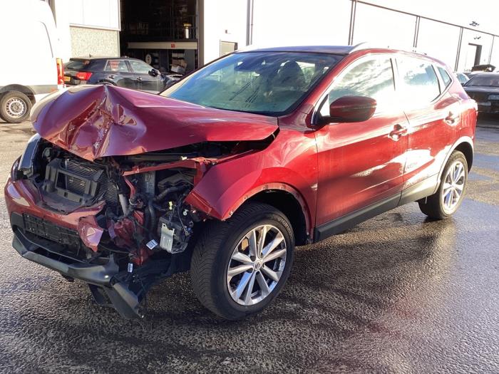 Nissan Qashqai 1.2 DIG-T 16V Schadevoertuig (2017, Rood)