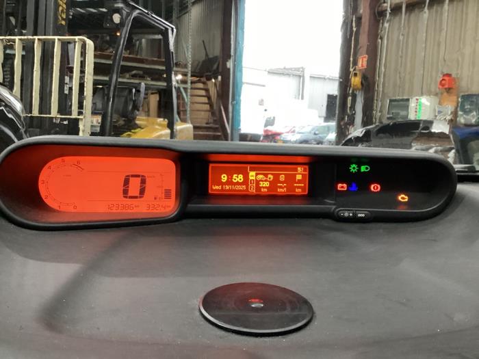 Citroen C3 Picasso 1.4 16V VTI 95 Sloopvoertuig (2010, Rood)