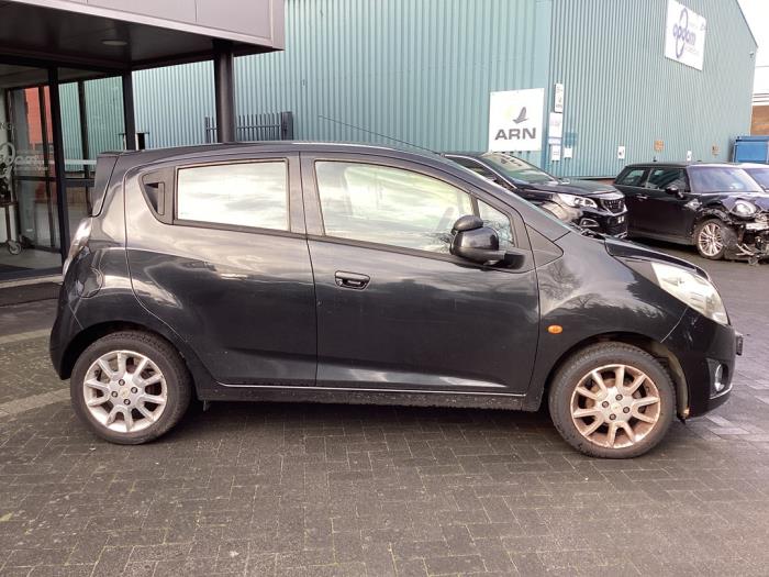 Chevrolet Spark 1.0 16V Sloopvoertuig (2011, Zwart)
