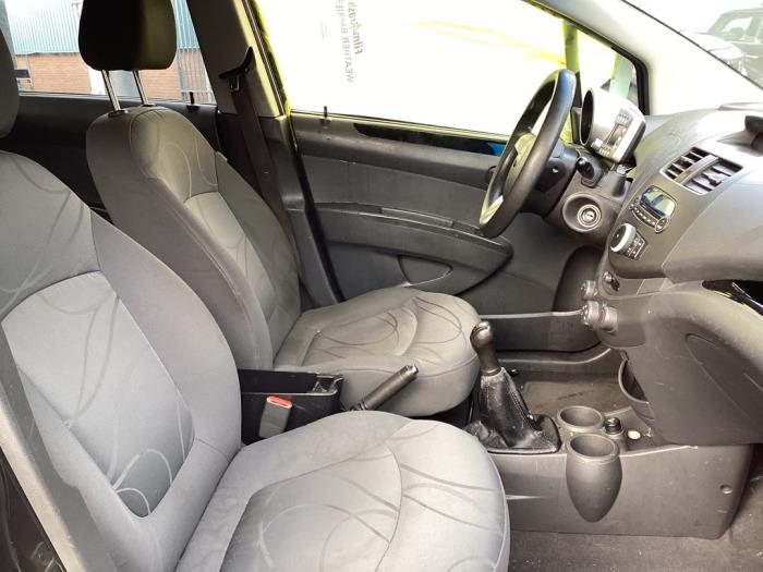 Chevrolet Spark 1.0 16V Sloopvoertuig (2011, Zwart)