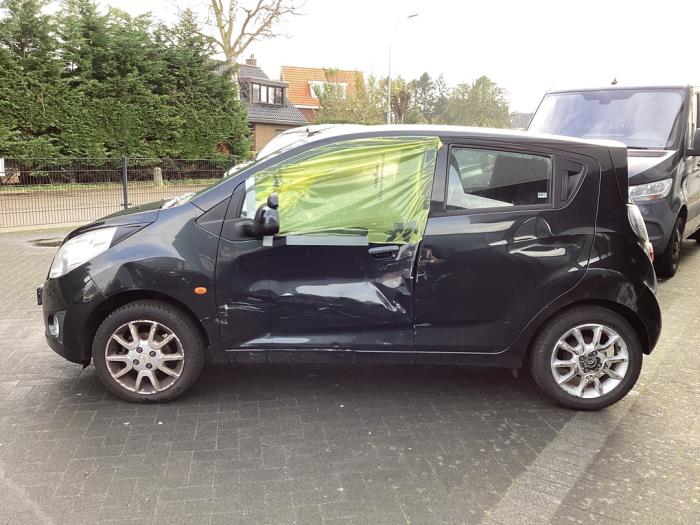 Chevrolet Spark 1.0 16V Sloopvoertuig (2011, Zwart)