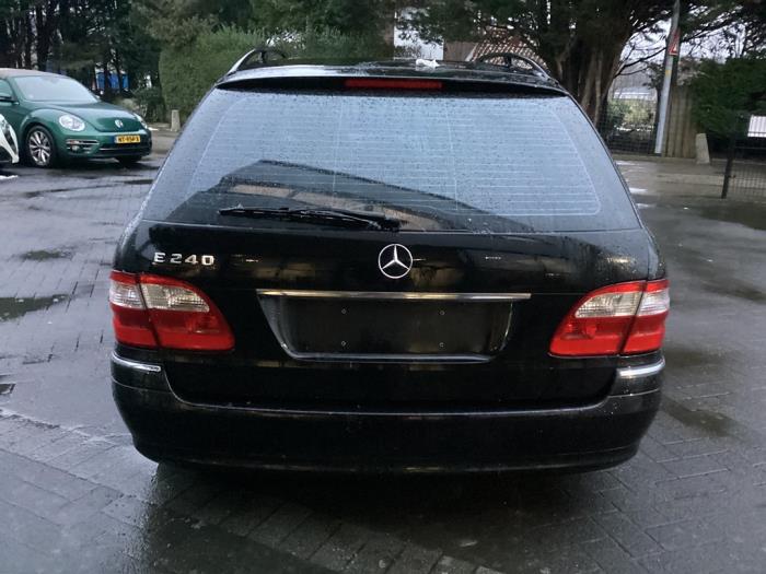 Mercedes E Combi 2.6 E-240 V6 18V Sloopvoertuig (2003, Zwart)