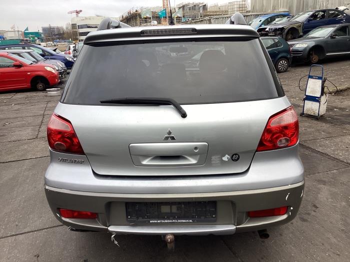 Mitsubishi Outlander 2.0 16V 4x2 Sloopvoertuig (2008, Grijs)