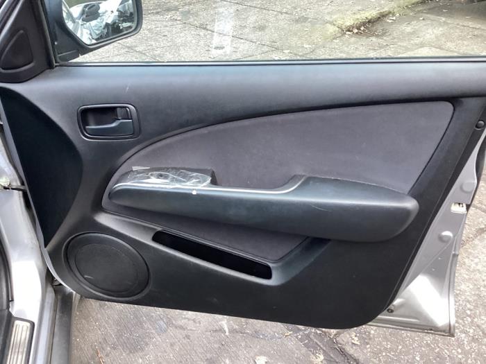 Mitsubishi Outlander 2.0 16V 4x2 Sloopvoertuig (2008, Grijs)