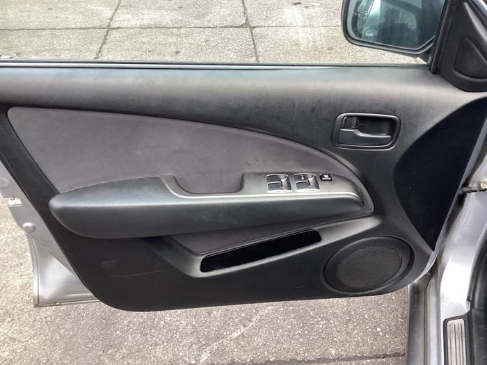 Mitsubishi Outlander 2.0 16V 4x2 Sloopvoertuig (2008, Grijs)