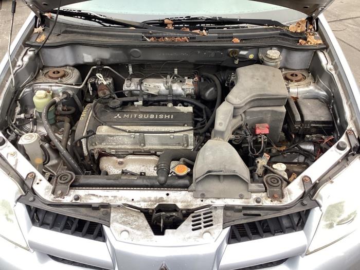 Mitsubishi Outlander 2.0 16V 4x2 Sloopvoertuig (2008, Grijs)