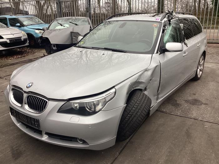 BMW 5 serie Touring 525i 24V Sloopvoertuig (2004, Grijs)
