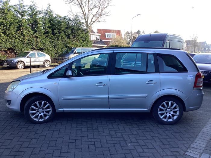 Opel Zafira 1.8 16V Ecotec Sloopvoertuig (2009, Grijs)