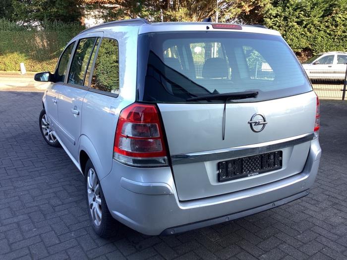 Opel Zafira 1.8 16V Ecotec Sloopvoertuig (2009, Grijs)