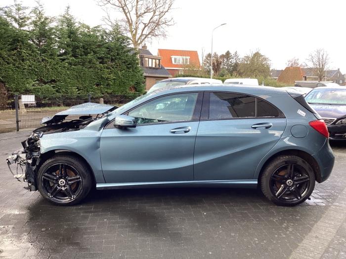 Mercedes A 1.6 A-180 16V Sloopvoertuig (2014, Blauw)