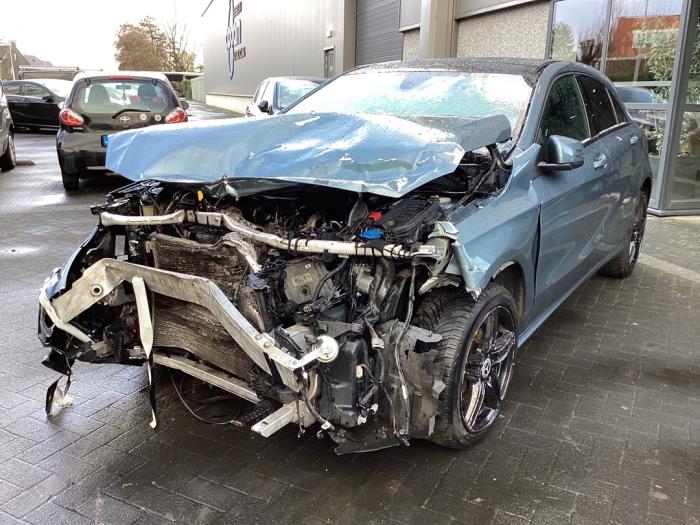 Mercedes A 1.6 A-180 16V Sloopvoertuig (2014, Blauw)