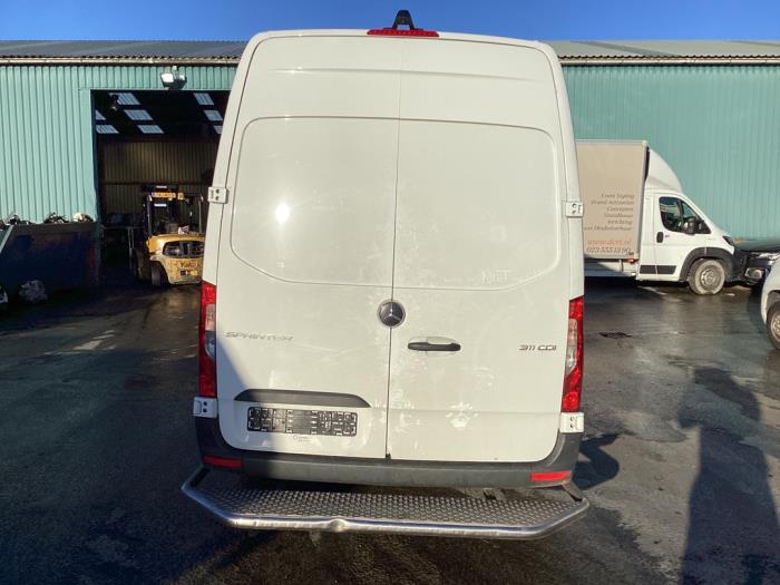 Mercedes Sprinter 3,5t 311 CDI 2.0 D RWD Schadevoertuig (2024, Wit)