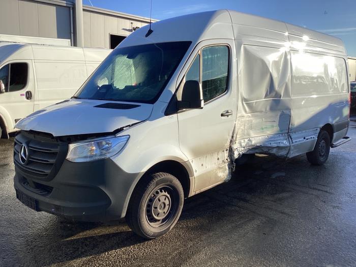Mercedes Sprinter 3,5t 311 CDI 2.0 D RWD Schadevoertuig (2024, Wit)