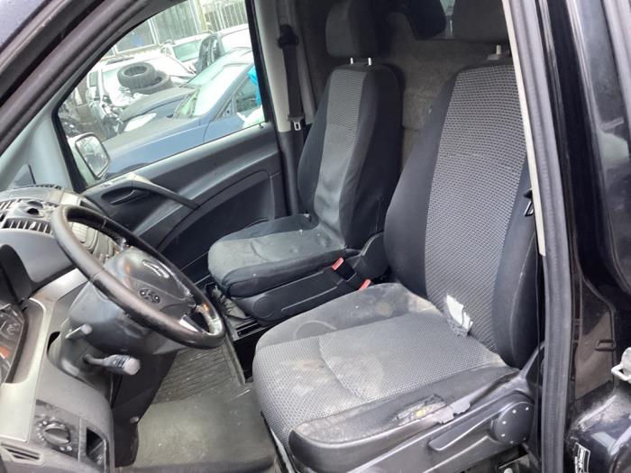 Mercedes Vito 2.2 113 CDI 16V Euro 5 Sloopvoertuig (2011, Zwart)