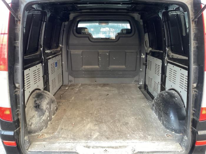 Mercedes Vito 2.2 113 CDI 16V Euro 5 Sloopvoertuig (2011, Zwart)