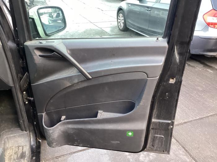 Mercedes Vito 2.2 113 CDI 16V Euro 5 Sloopvoertuig (2011, Zwart)