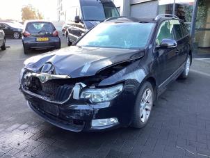 Skoda Superb Combi 1.4 TSI 16V  (Sloop)