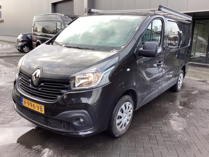 Renault Trafic 1.6 dCi 95 Schadevoertuig (2018, Graniet)