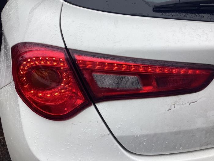 Alfa Romeo Giulietta 1.4 TB 16V MultiAir Sloopvoertuig (2012, Wit)