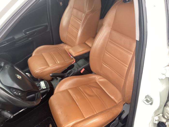 Alfa Romeo Giulietta 1.4 TB 16V MultiAir Sloopvoertuig (2012, Wit)