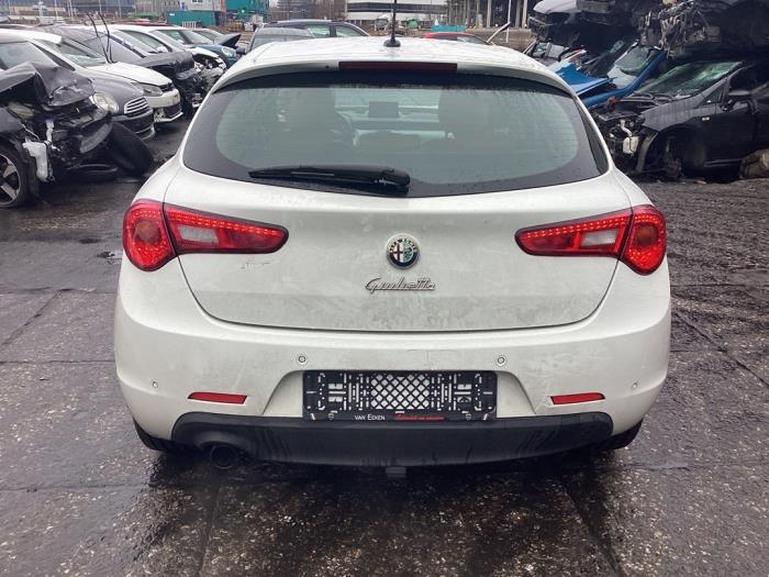 Alfa Romeo Giulietta 1.4 TB 16V MultiAir Sloopvoertuig (2012, Wit)