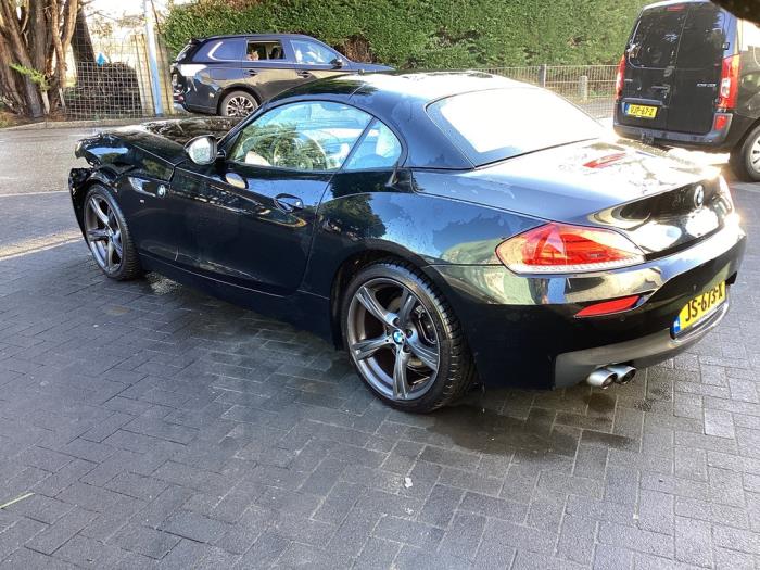 BMW Z4 Roadster sDrive 20i 2.0 16V Schadevoertuig (2014, Zwart)