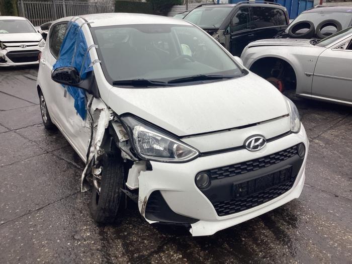 Hyundai i10 1.0 12V Sloopvoertuig (2018, Wit)