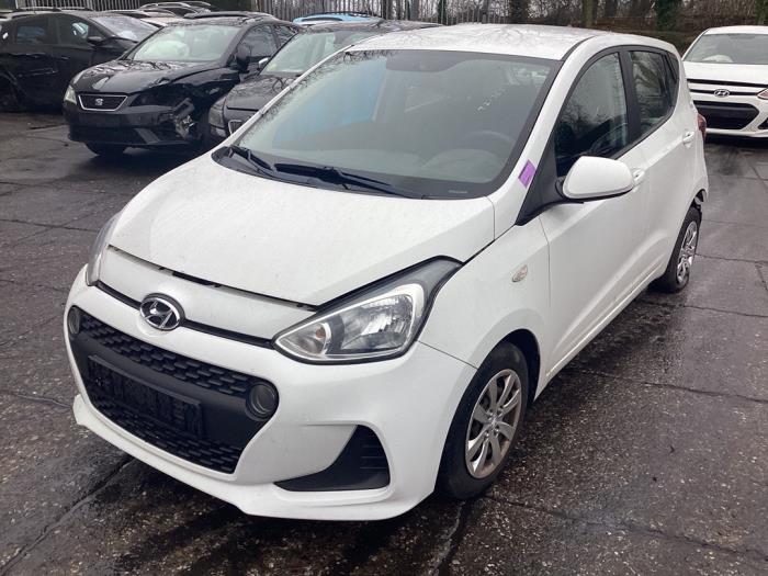 Hyundai i10 1.0 12V Sloopvoertuig (2018, Wit)