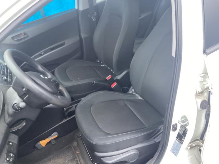 Hyundai i10 1.0 12V Sloopvoertuig (2018, Wit)