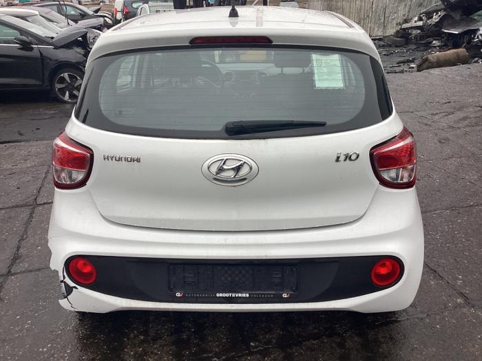 Hyundai i10 1.0 12V Sloopvoertuig (2018, Wit)