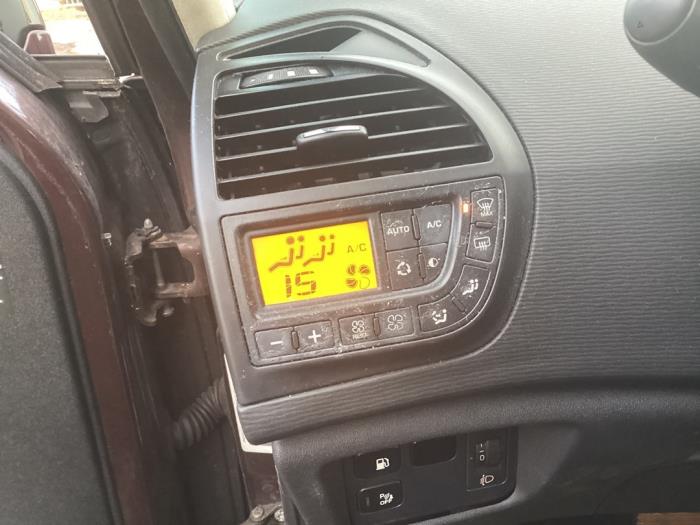 Citroen C4 Picasso 2.0 16V Autom. Occasion (2008, Rood)