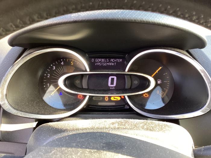 Renault Clio IV 1.5 Energy dCi 90 FAP Schadevoertuig (2013, Rood)