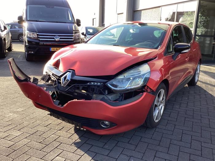 Renault Clio IV 1.5 Energy dCi 90 FAP Schadevoertuig (2013, Rood)