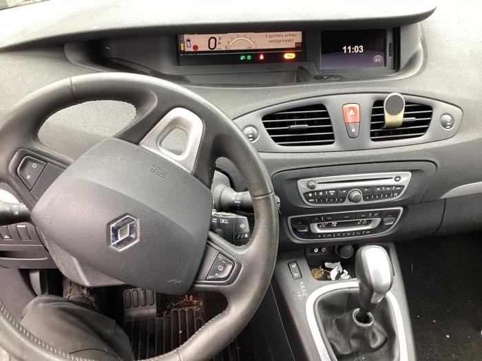 Renault Scénic III 2.0 16V CVT Sloopvoertuig (2010, Grijs)