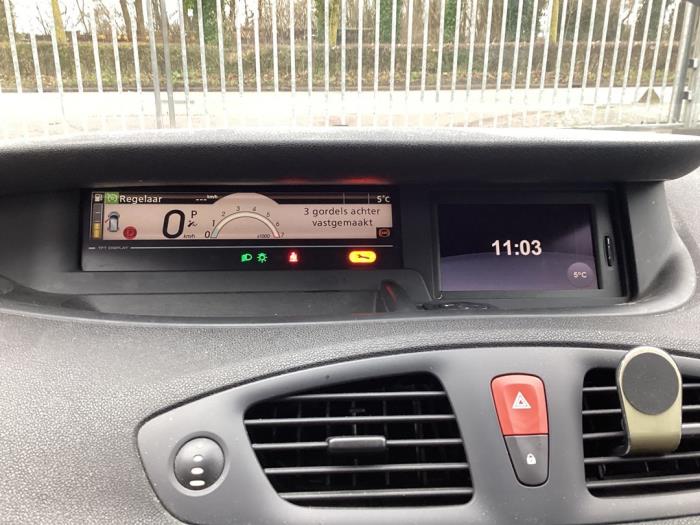 Renault Scénic III 2.0 16V CVT Sloopvoertuig (2010, Grijs)