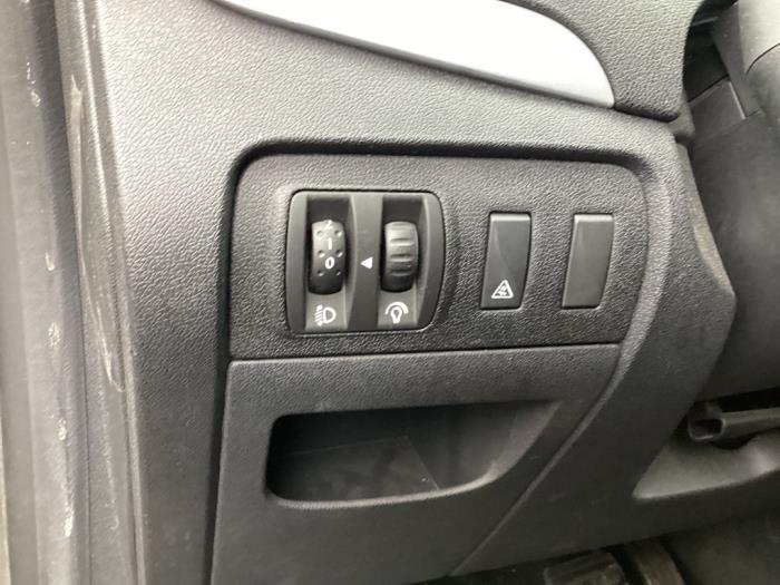 Renault Scénic III 2.0 16V CVT Sloopvoertuig (2010, Grijs)