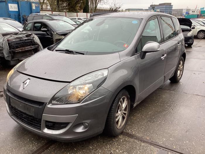 Renault Scénic III 2.0 16V CVT Sloopvoertuig (2010, Grijs)
