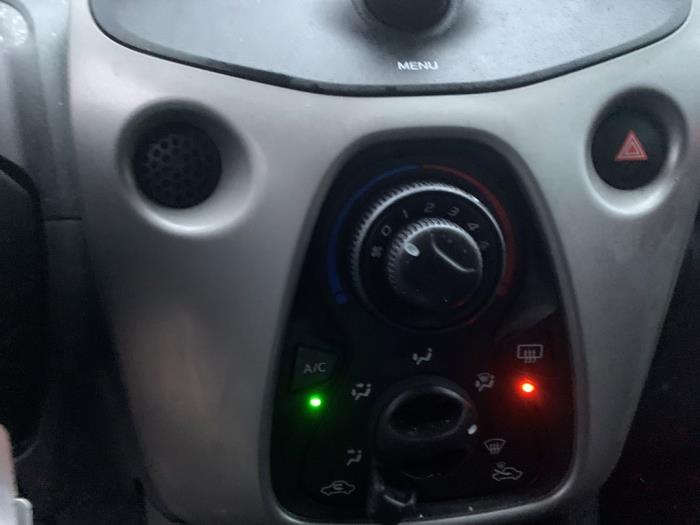 Citroen C1 1.0 Vti 68 12V Sloopvoertuig (2015, Rood)