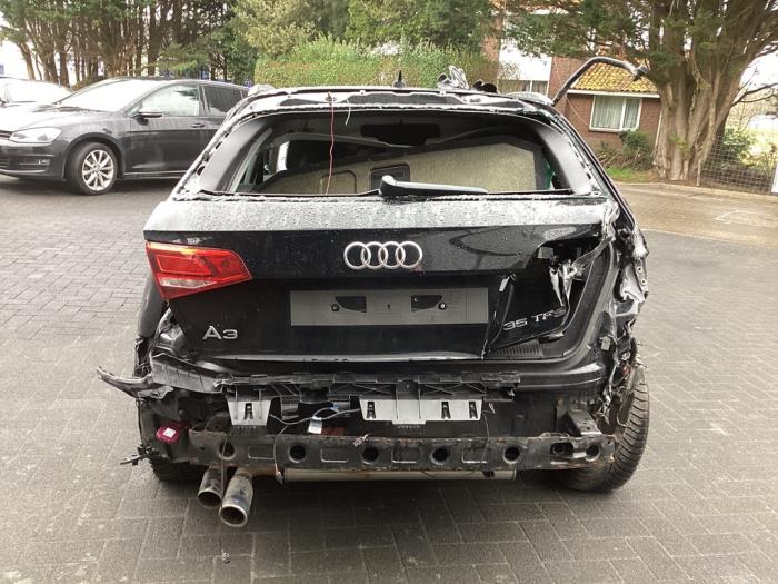 Audi A3 Sportback 1.5 TFSI 16V Sloopvoertuig (2020, Zwart)