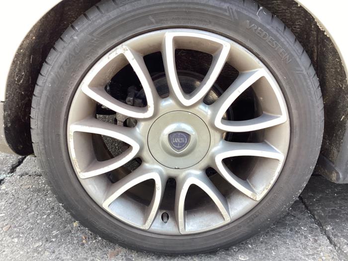 Lancia Delta 1.4 T-Jet 16V 150 Sloopvoertuig (2010, Grijs)