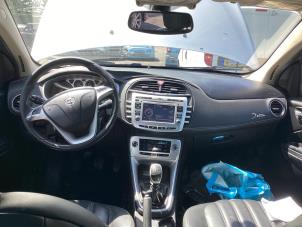 Lancia Delta 1.4 T-Jet 16V 150 Sloopvoertuig (2010, Grijs)