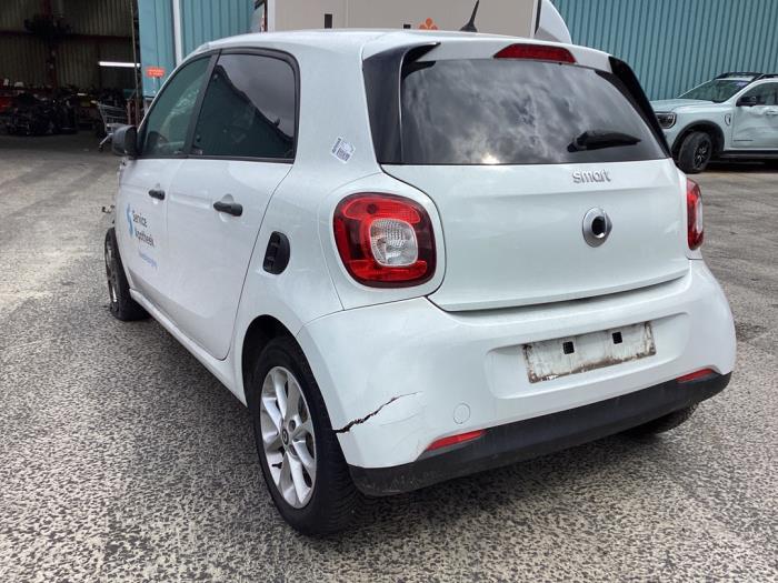 Smart Forfour 1.0 12V Sloopvoertuig (2018, Wit)