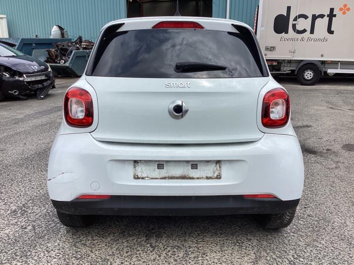 Smart Forfour 1.0 12V Sloopvoertuig (2018, Wit)