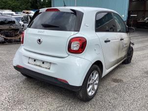 Smart Forfour 1.0 12V Sloopvoertuig (2018, Wit)